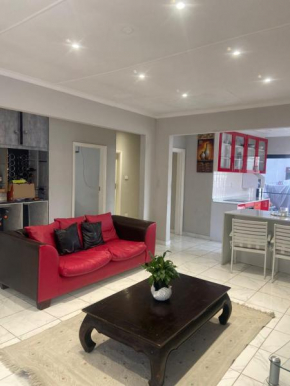 AA guest house Goodwood